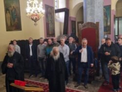Достојанствена Литургија у Урошевцу