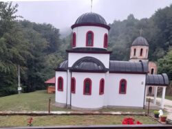 Миропомазање у Манастиру Медна