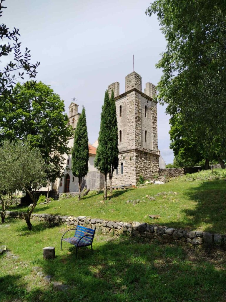 Manastir-krupa-11
