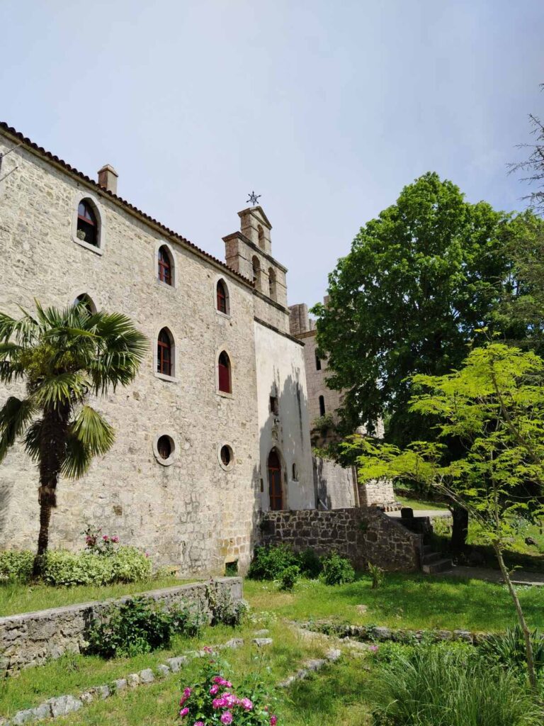 Manastir-krupa-12